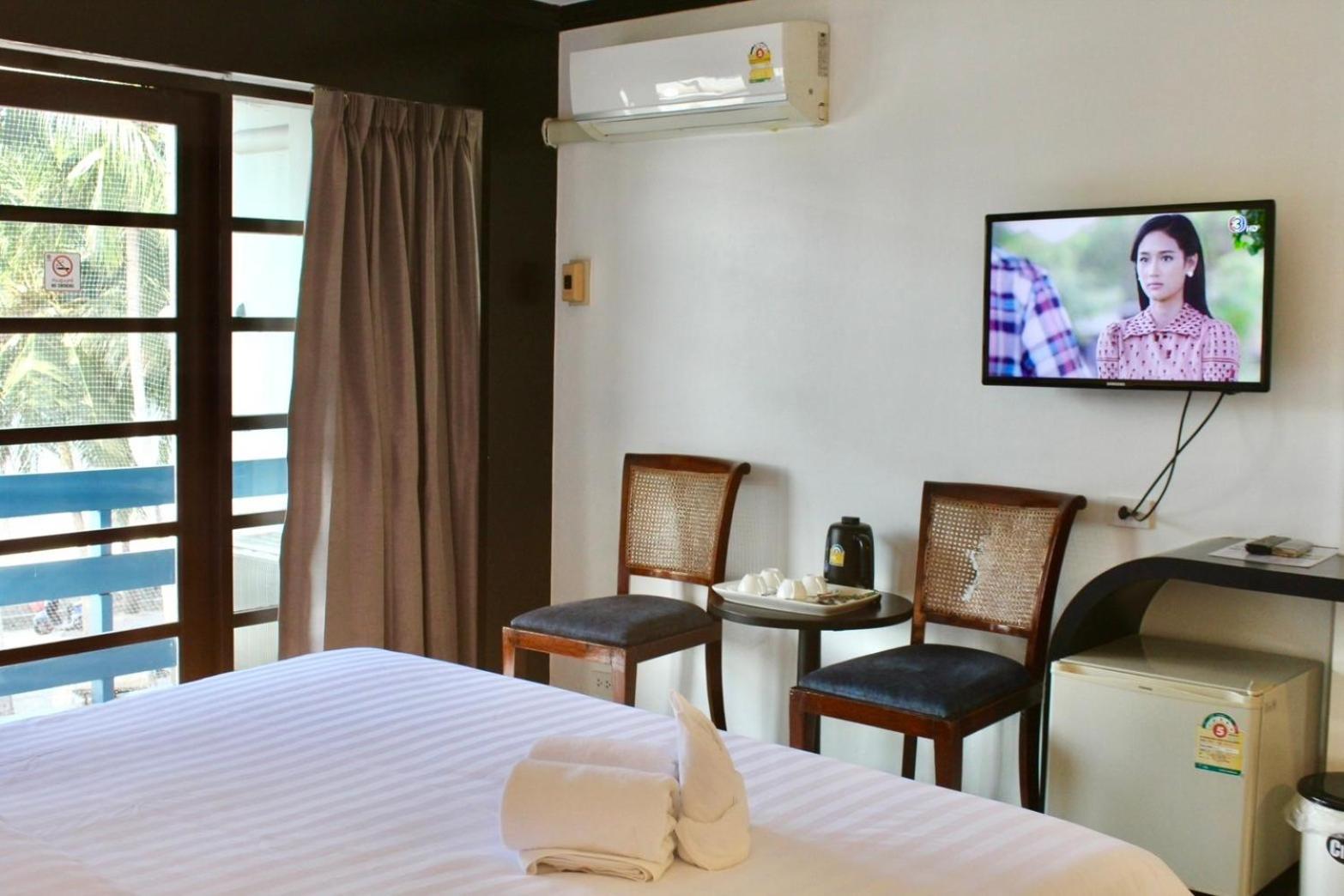 Bangsaen S2 Hotel - Sha Plus Certified מראה חיצוני תמונה